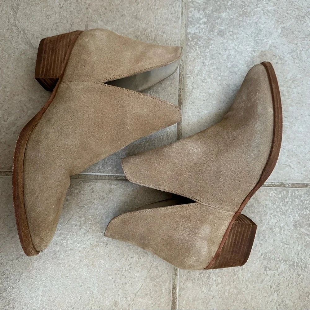 Free People Charm Double V Camel Suede Ankle Boot Boots real‎ leather size 7